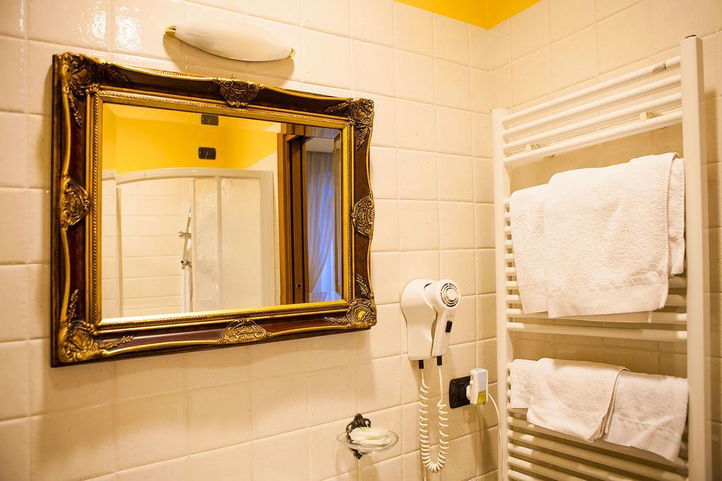 La Baita Boario Terme Chambre photo